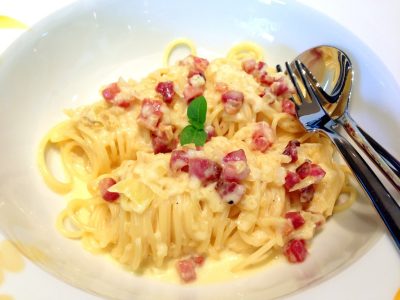 Macarrão à Carbonara